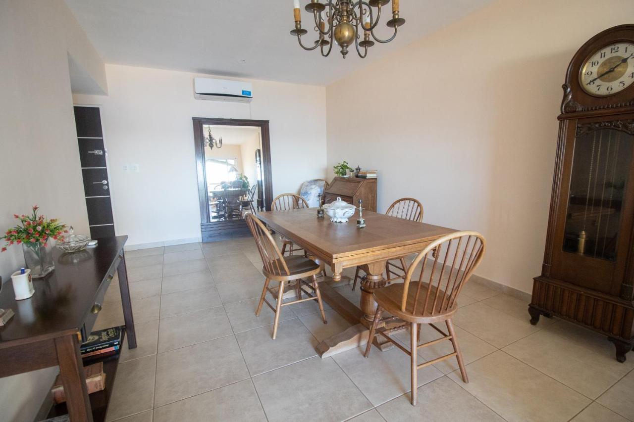 Apartamento Departamento Vista Al Rio 2 Dormitorios, Dos Baños. Amplio Y Moderno *